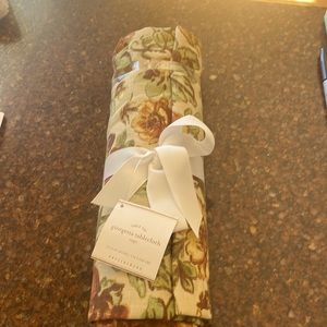 Pottery Barn tablecloth 70x90 inches. Beautiful autumn colors. Brand new!